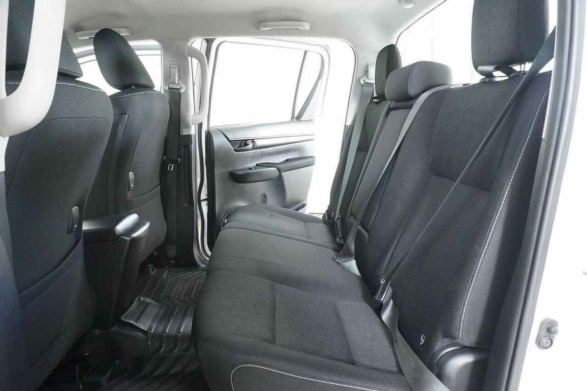 2022 Toyota Hilux SR (4x4) GUN126R 4X4