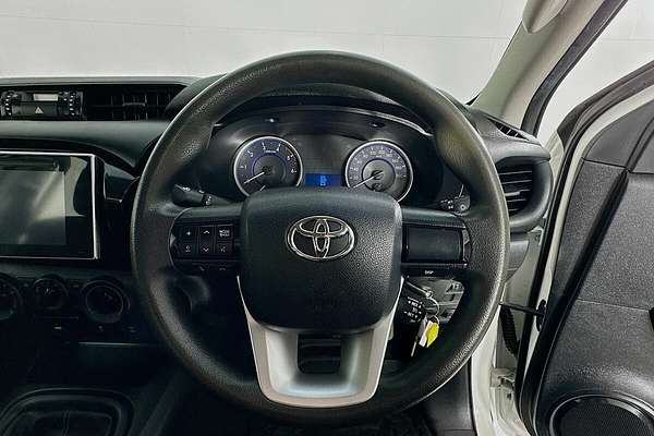 2017 Toyota Hilux SR (4x4) GUN126R MY17 4X4