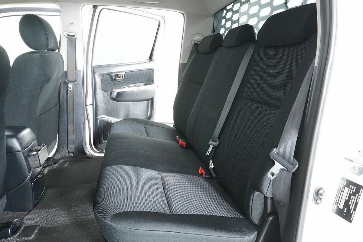 2015 Toyota Hilux SR5 (4x4) KUN26R MY14 4X4