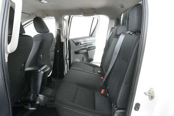 2023 Toyota Hilux SR (4x4) GUN126R 4X4