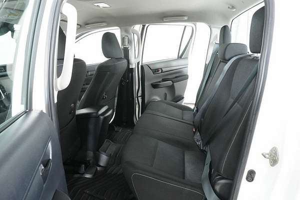 2020 Toyota Hilux SR Hi-Rider GUN136R Facelift Rear Wheel Drive
