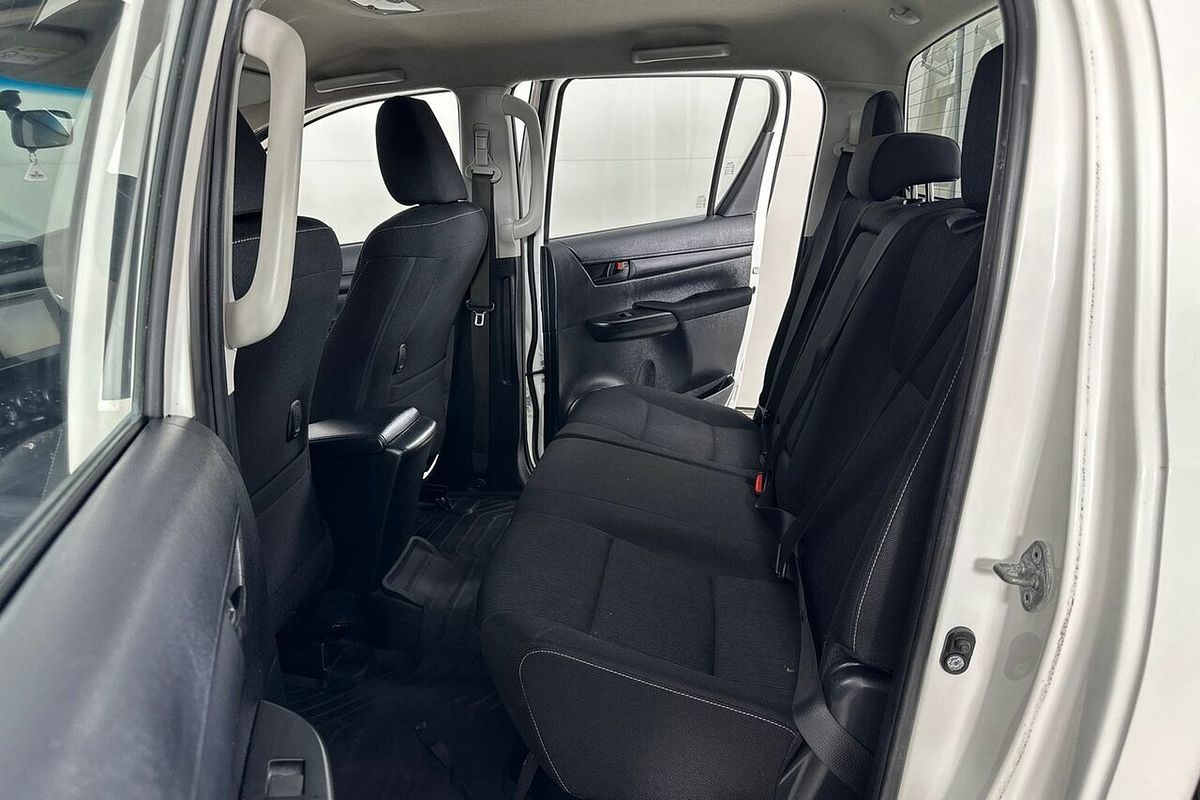 2019 Toyota Hilux SR (4x4) GUN126R MY19 4X4