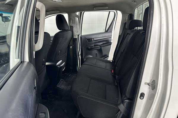 2019 Toyota Hilux SR (4x4) GUN126R MY19 4X4