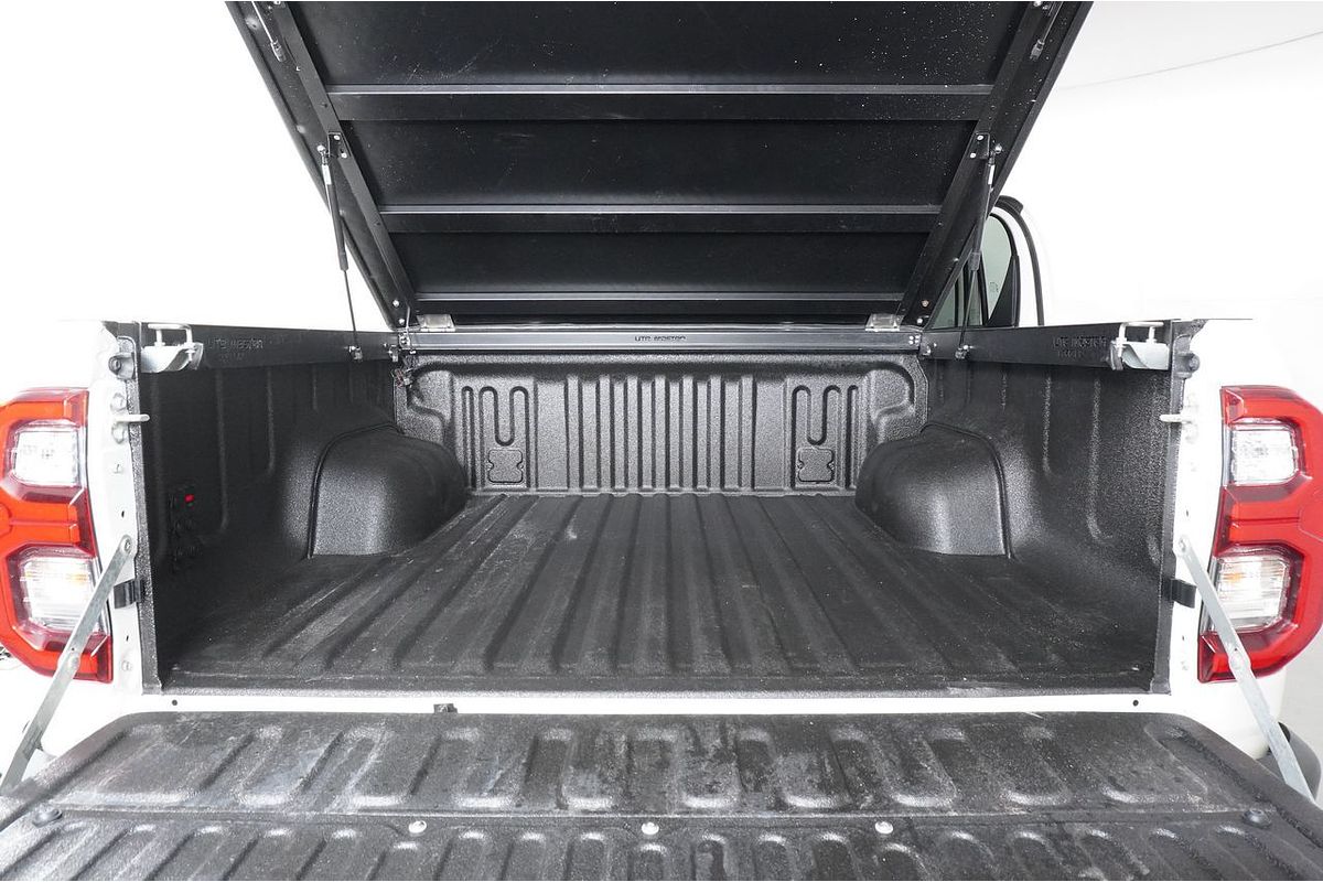2021 Toyota Hilux SR5 + Premium Interior (4x4) GUN126R 4X4