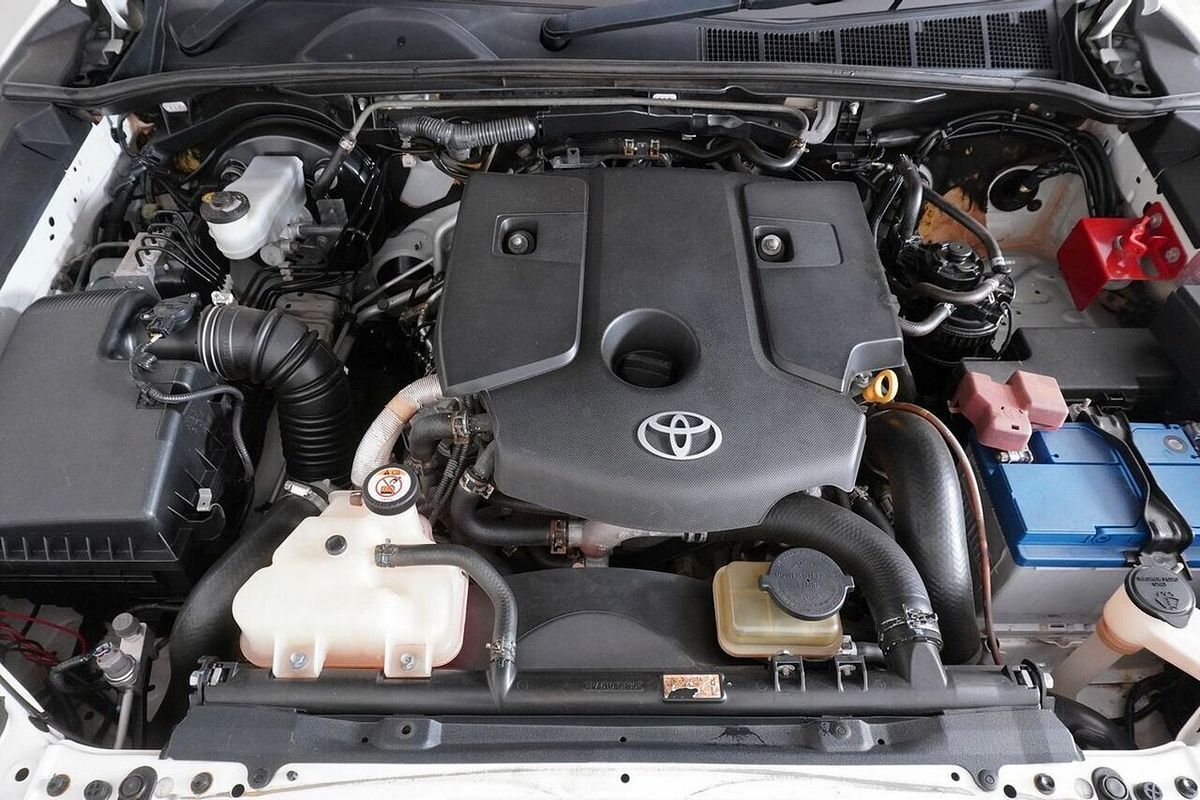 2019 Toyota Hilux SR (4x4) GUN126R MY19 4X4