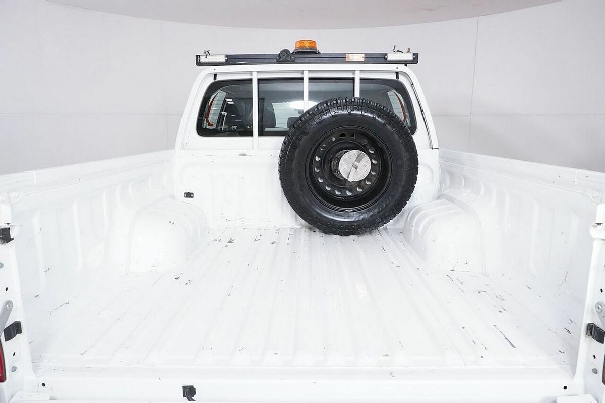 2020 Toyota Hilux SR (4x4) GUN126R Facelift 4X4