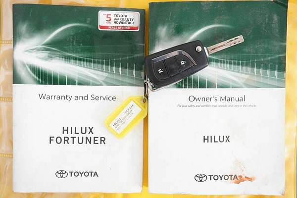 2021 Toyota Hilux SR (4x4) GUN126R Facelift 4X4