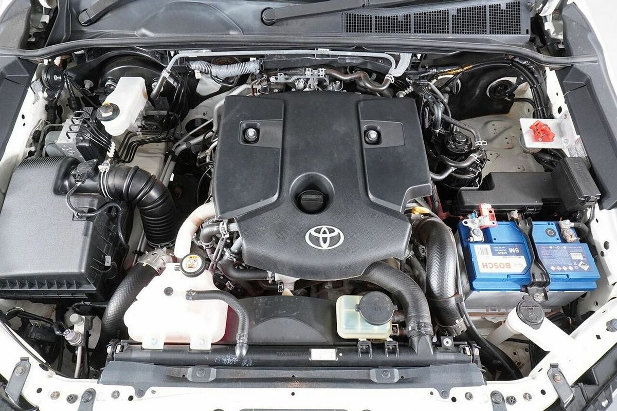 2021 Toyota Hilux SR (4x4) GUN126R Facelift 4X4