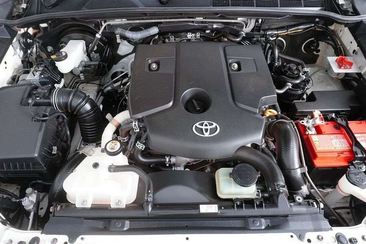 2021 Toyota Hilux SR (4x4) GUN126R Facelift 4X4