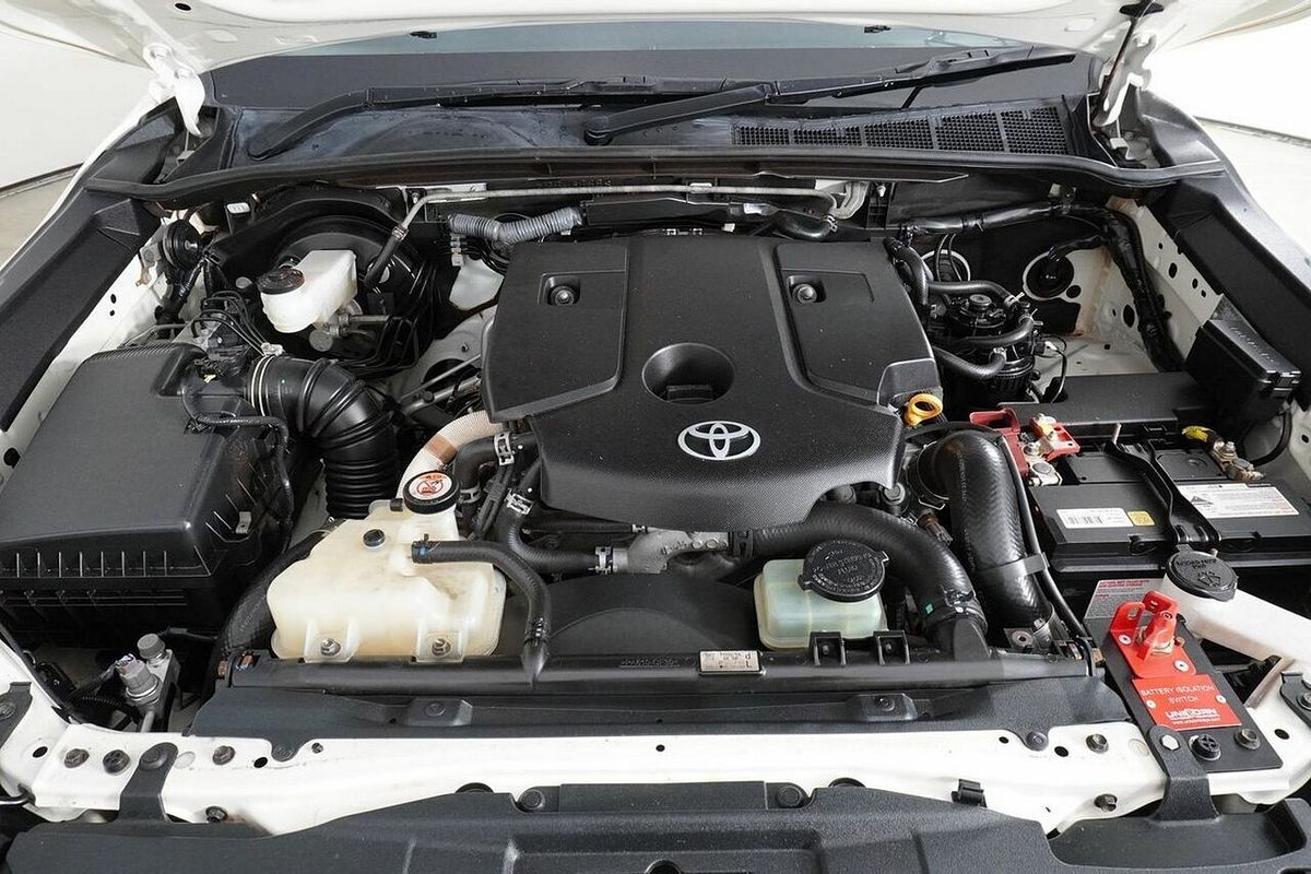 2021 Toyota Hilux SR (4x4) GUN126R Facelift 4X4