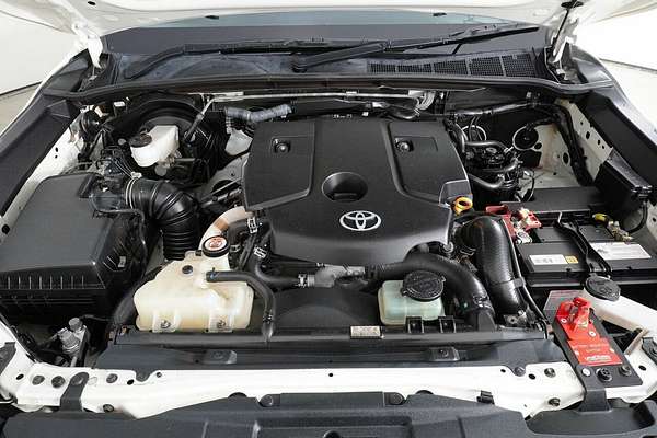2021 Toyota Hilux SR (4x4) GUN126R Facelift 4X4