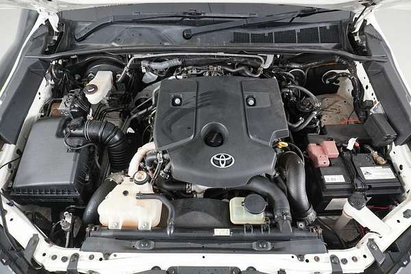 2020 Toyota Hilux SR (4x4) GUN126R Facelift 4X4