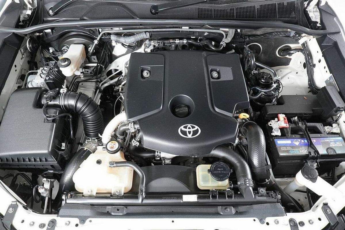 2021 Toyota Hilux SR (4x4) GUN126R Facelift 4X4