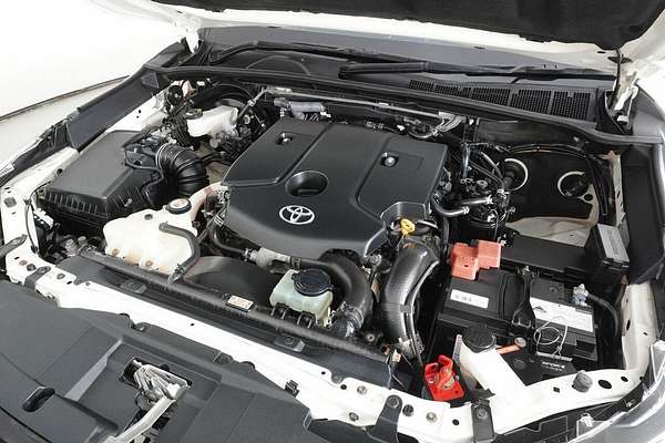 2021 Toyota Hilux SR5 (4x4) GUN126R Facelift 4X4