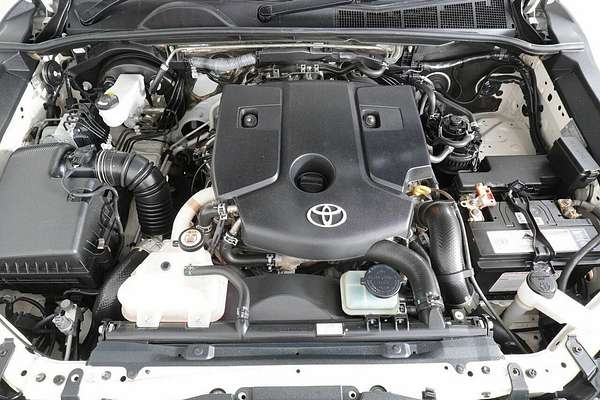2021 Toyota Hilux SR (4x4) GUN126R 4X4