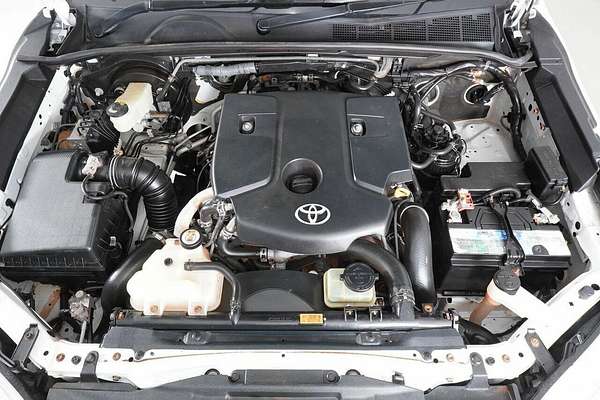 2019 Toyota Hilux SR (4x4) GUN126R MY19 4X4