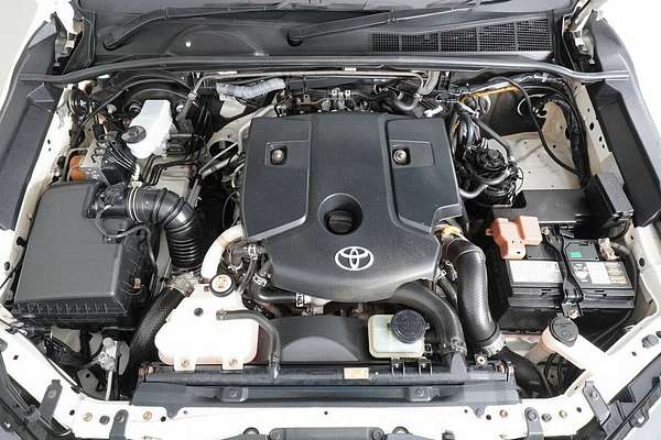 2020 Toyota Hilux SR (4x4) GUN126R Facelift 4X4