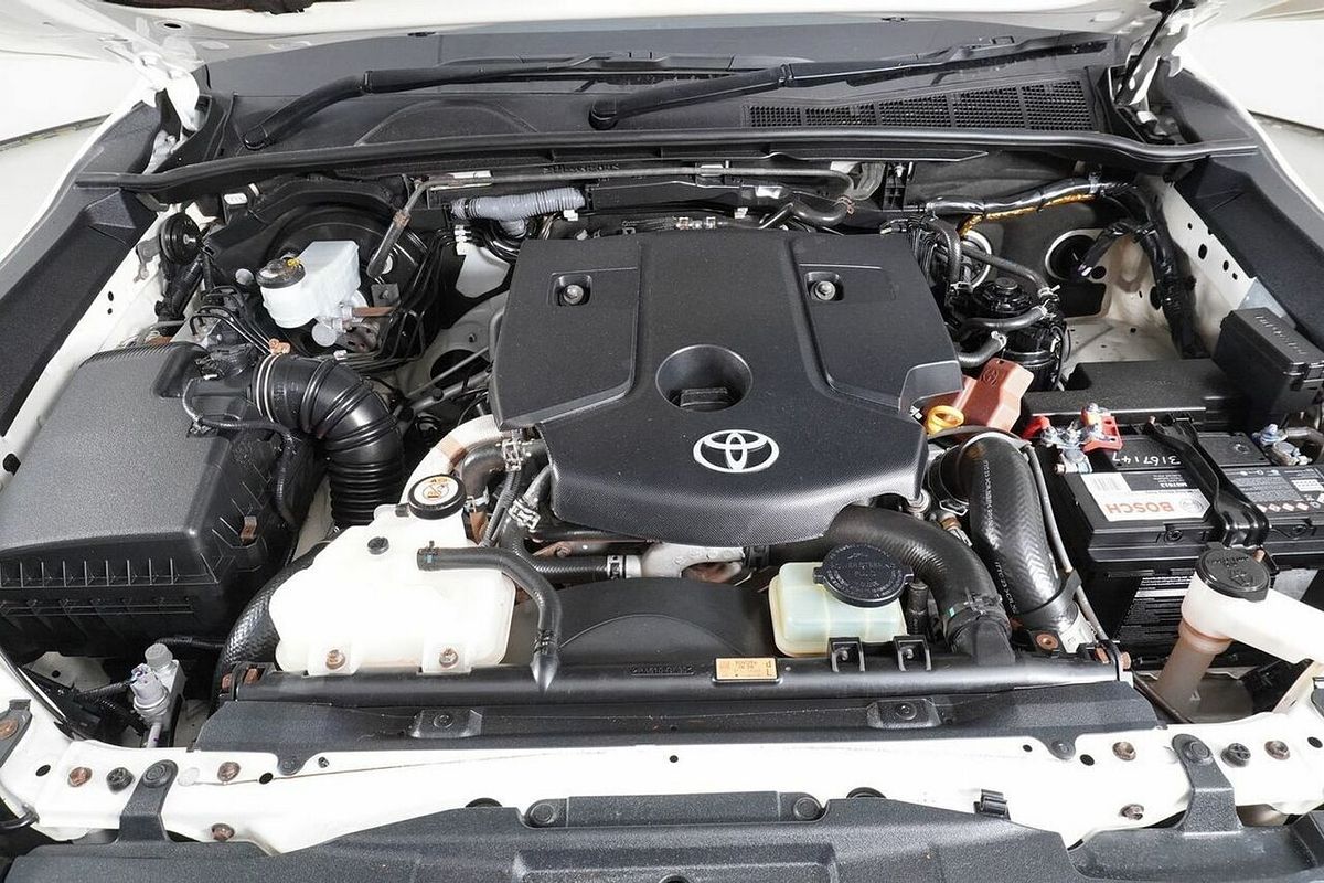 2020 Toyota Hilux SR (4x4) GUN126R Facelift 4X4