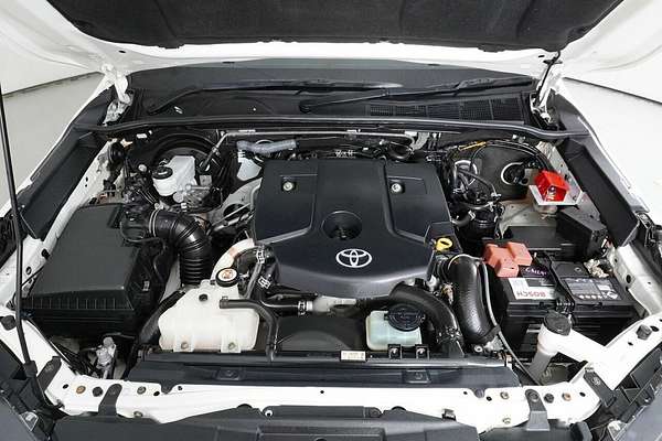 2021 Toyota Hilux SR (4x4) GUN126R Facelift 4X4
