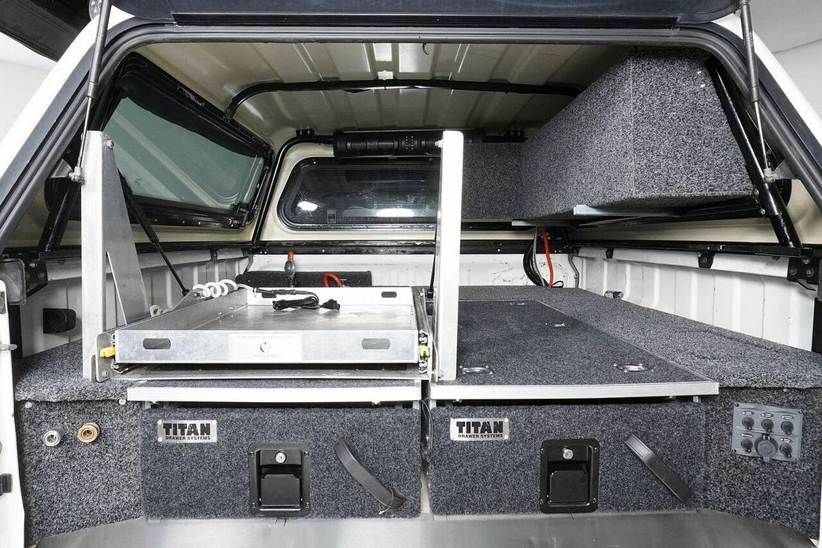 2021 Toyota Hilux SR (4x4) GUN126R Facelift 4X4