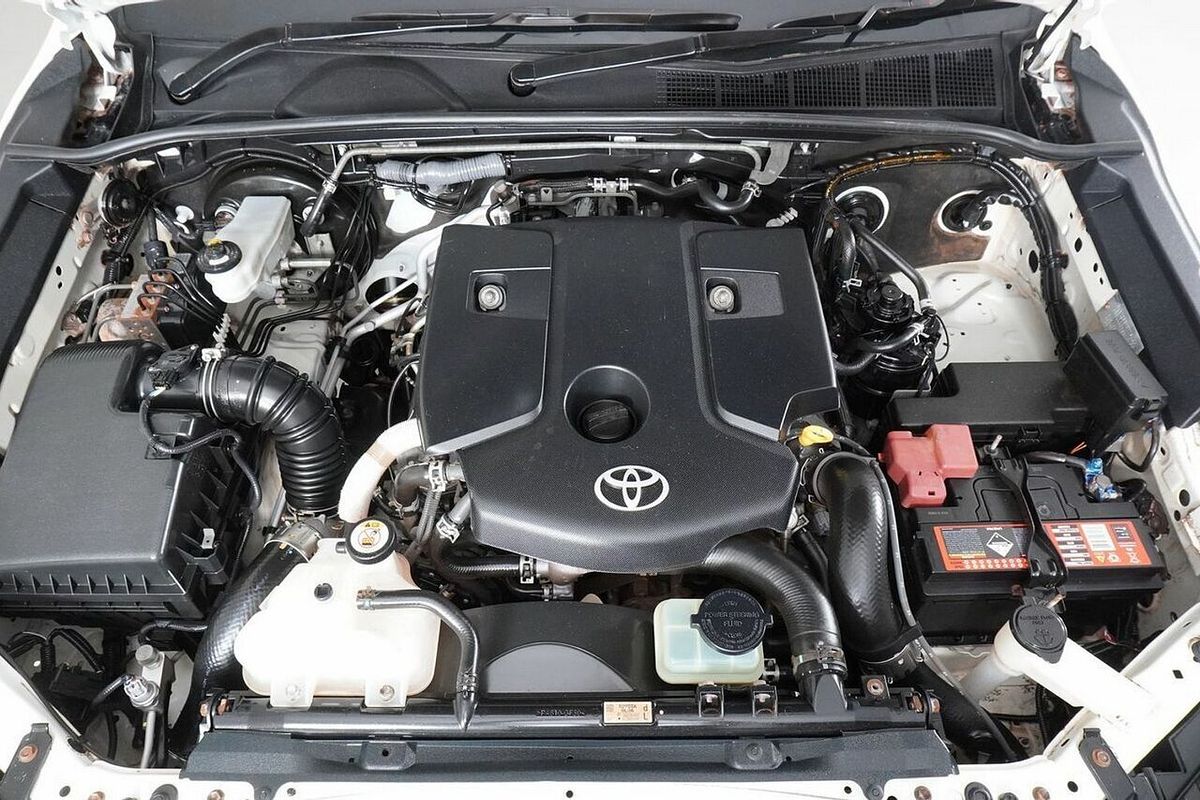 2020 Toyota Hilux SR (4x4) GUN126R Facelift 4X4