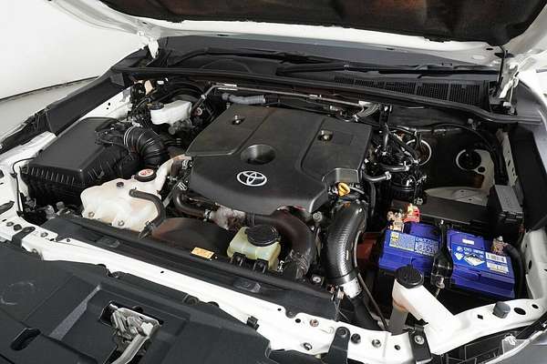 2021 Toyota Hilux SR (4x4) GUN126R 4X4