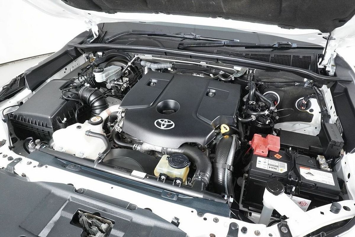 2018 Toyota Hilux SR (4x4) GUN126R MY17 4X4