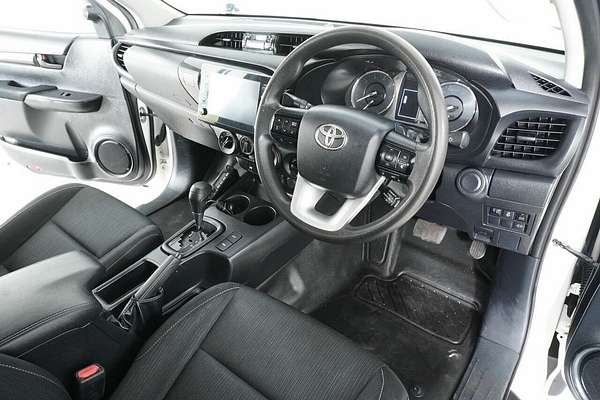 2021 Toyota Hilux SR (4x4) GUN126R Facelift 4X4