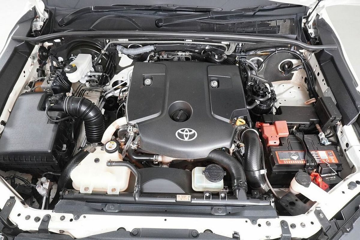 2021 Toyota Hilux SR (4x4) GUN126R Facelift 4X4