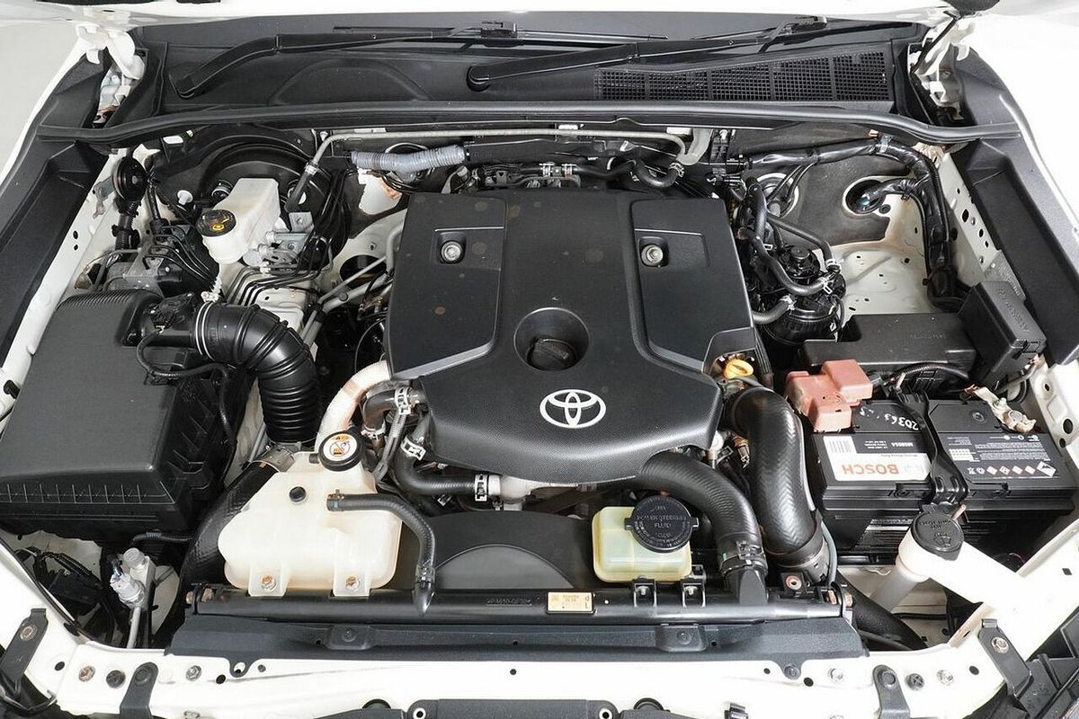 2021 Toyota Hilux SR (4x4) GUN126R Facelift 4X4