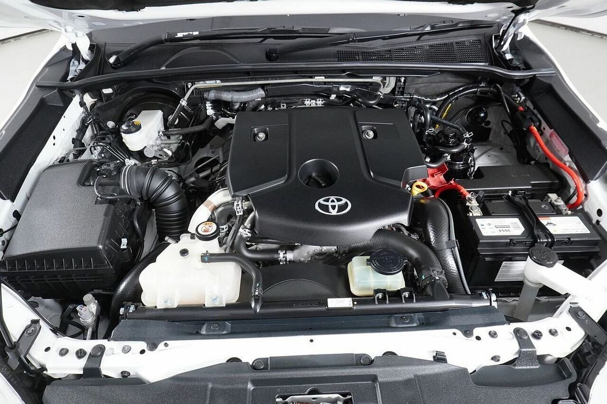 2017 Toyota Hilux Workmate GUN122R Rear Wheel Drive