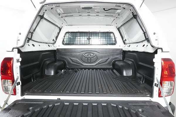 2024 Toyota Hilux SR (4x4) GUN126R 4X4
