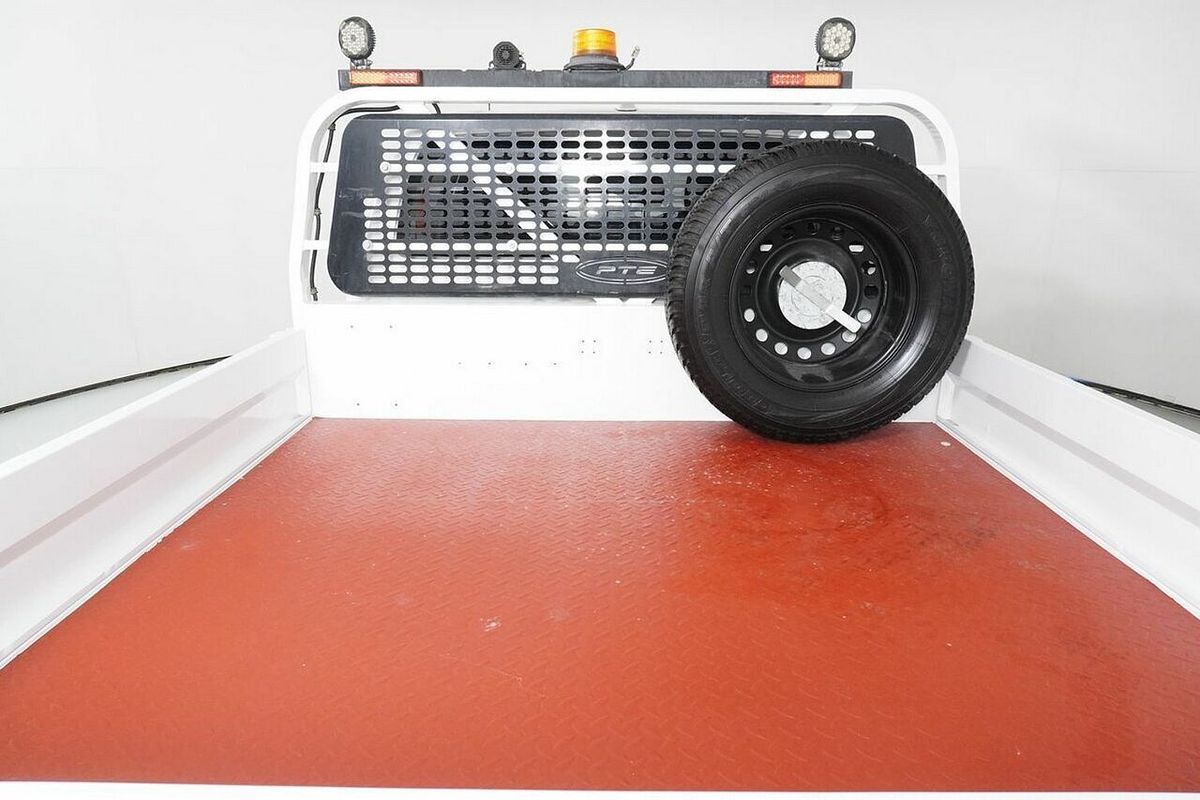 2023 Toyota Hilux SR (4x4) Steel Wheels GUN126R 4X4