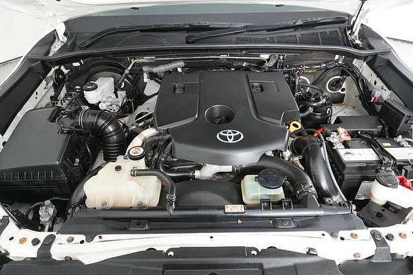2021 Toyota Hilux SR (4x4) GUN126R Facelift 4X4