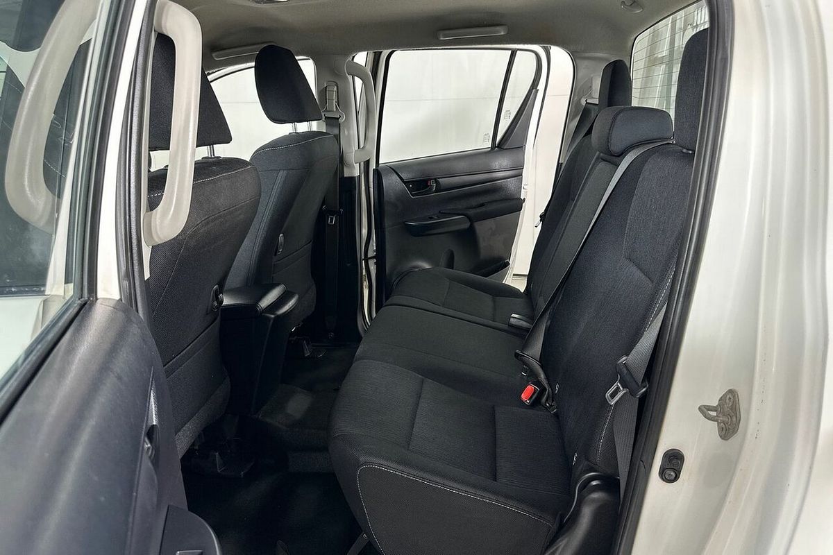 2019 Toyota Hilux SR (4x4) GUN126R MY19 4X4