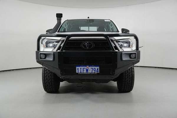 2020 Toyota Hilux SR (4x4) GUN126R Facelift 4X4