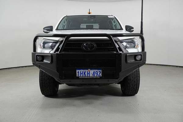 2021 Toyota Hilux SR (4x4) GUN126R Facelift 4X4