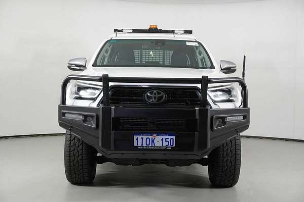 2021 Toyota Hilux SR5 (4x4) GUN126R Facelift 4X4