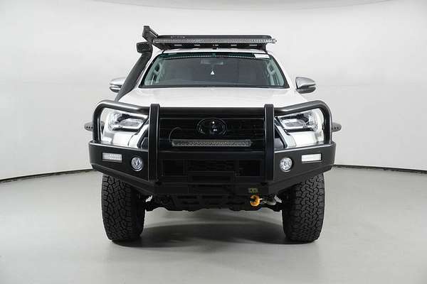2021 Toyota Hilux SR5 (4x4) GUN126R Facelift 4X4