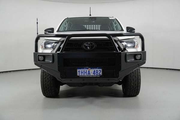 2020 Toyota Hilux SR (4x4) GUN126R Facelift 4X4