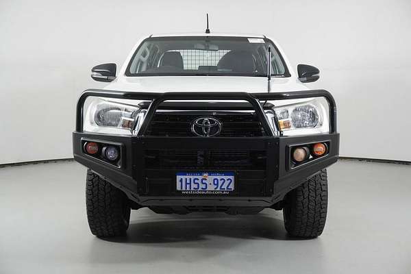 2018 Toyota Hilux SR (4x4) GUN126R MY19 4X4