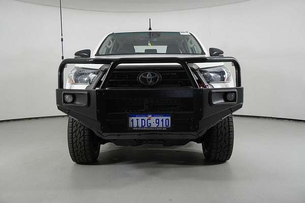 2020 Toyota Hilux SR (4x4) GUN126R Facelift 4X4