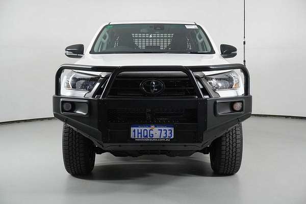 2022 Toyota Hilux SR (4x4) Steel Wheels GUN126R 4X4