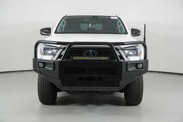 2021 Toyota Hilux SR (4x4) GUN126R Facelift 4X4
