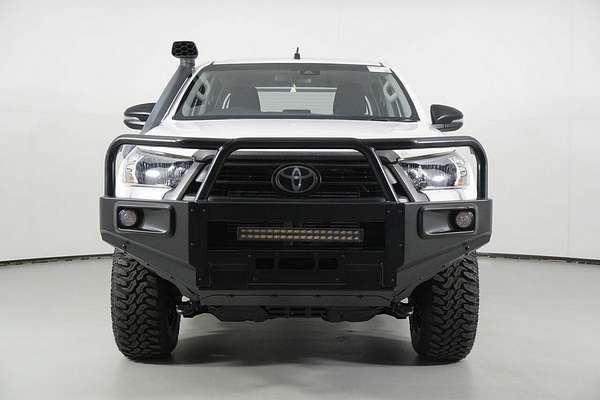 2020 Toyota Hilux SR (4x4) GUN126R Facelift 4X4