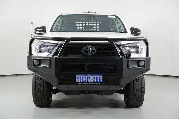 2020 Toyota Hilux SR (4x4) GUN126R Facelift 4X4