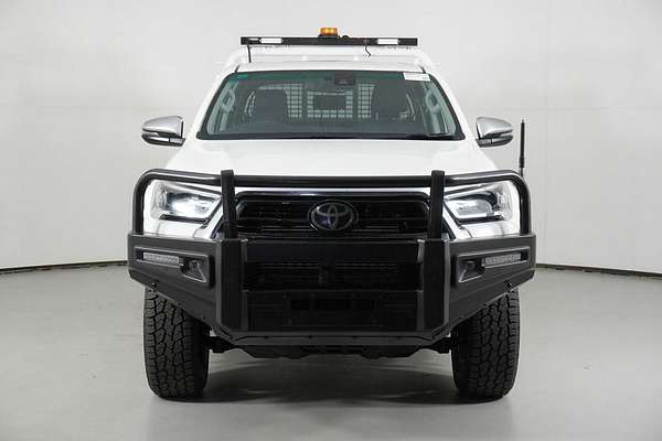 2021 Toyota Hilux SR5 (4x4) GUN126R Facelift 4X4