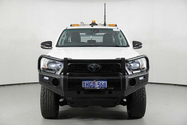 2021 Toyota Hilux SR (4x4) GUN126R Facelift 4X4