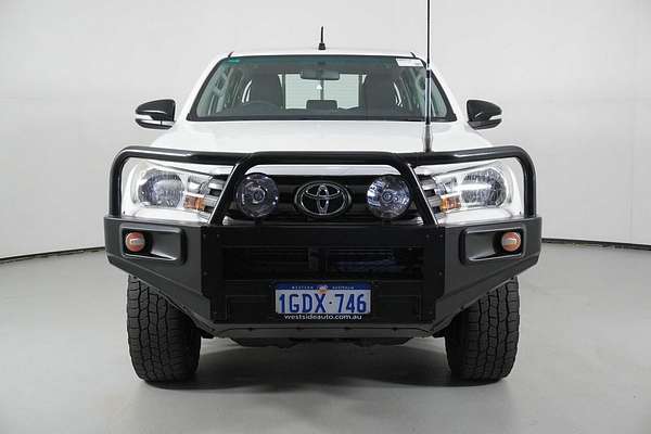 2016 Toyota Hilux SR (4x4) GUN126R 4X4