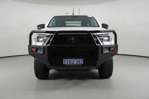 2021 Toyota Hilux SR (4x4) GUN126R Facelift 4X4